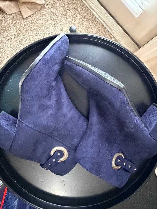 Unbranded Shoes - Blue faux suede booties block heel 9.5